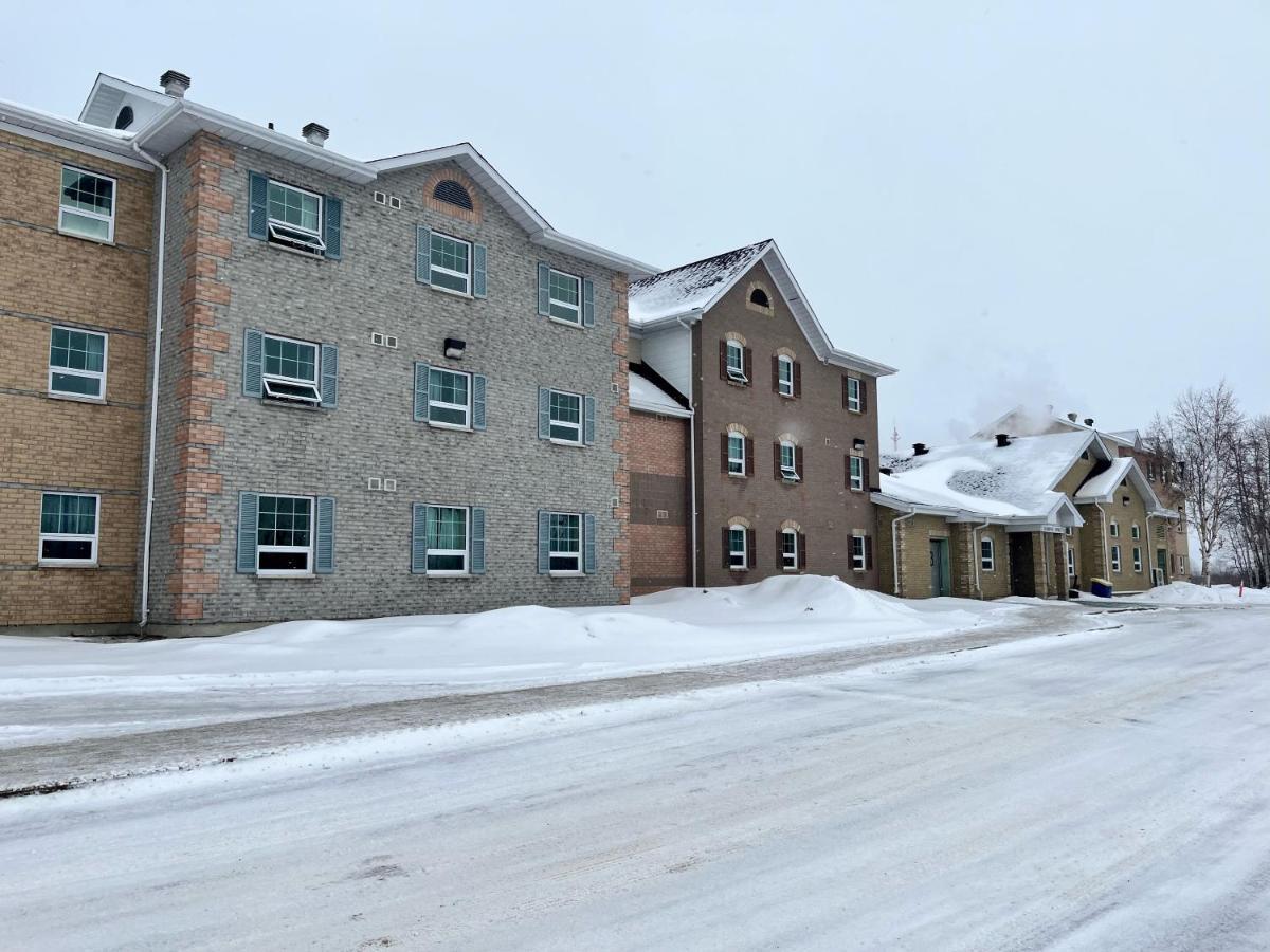 Residence & Conference Centre - Timmins Extérieur photo